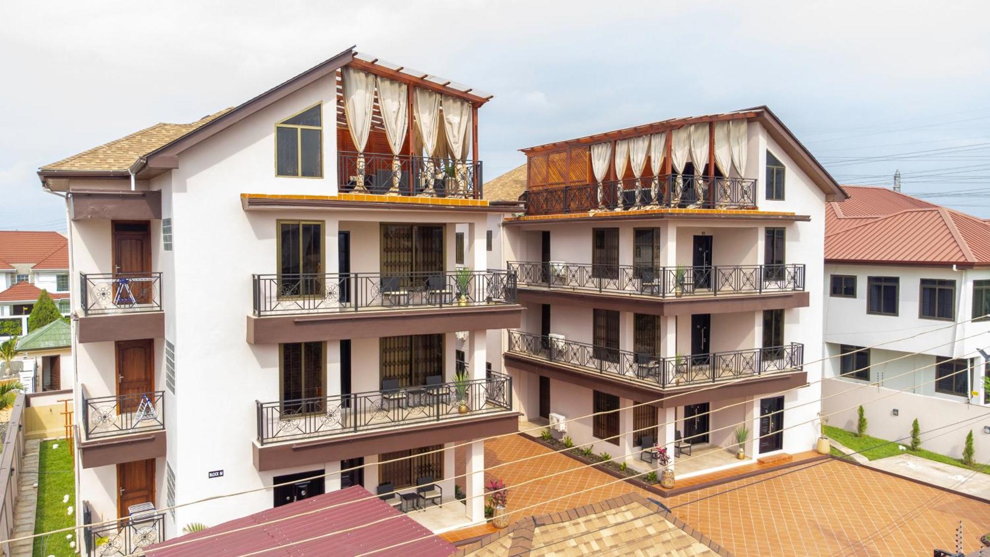 Maat Luxury Homes Accra Buitenkant foto