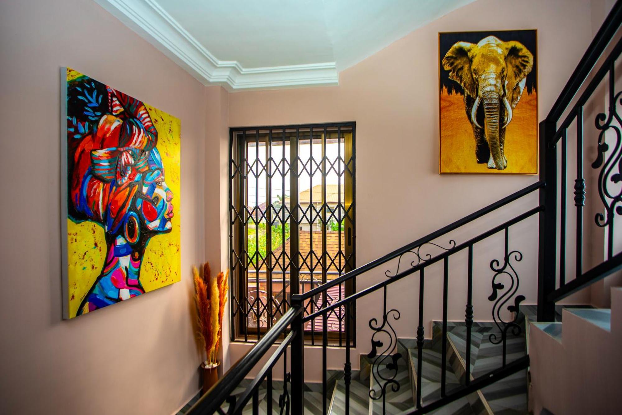 Maat Luxury Homes Accra Buitenkant foto