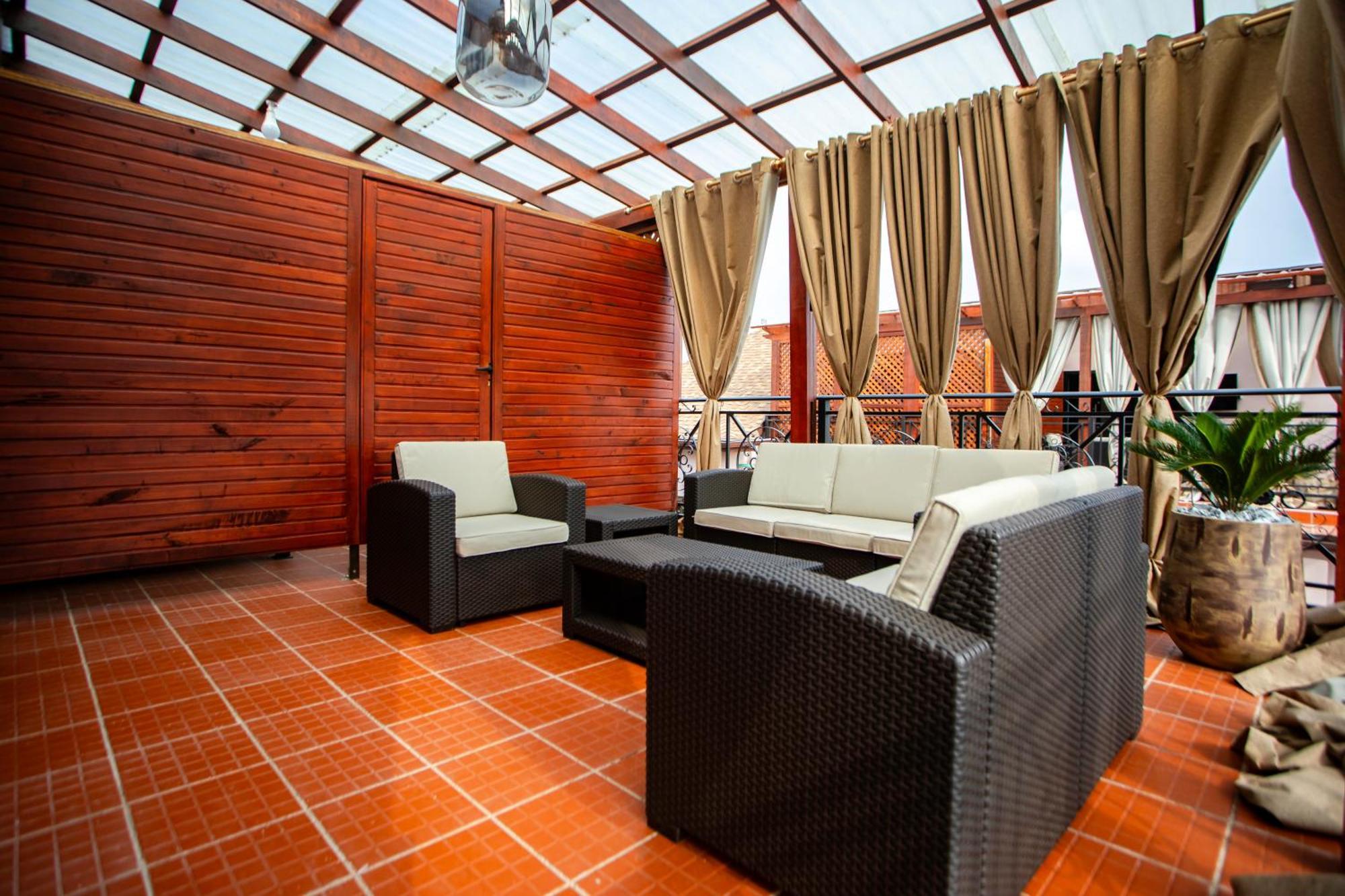 Maat Luxury Homes Accra Buitenkant foto